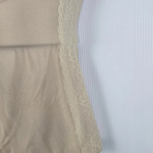 NWT Spanx Assets Red Hot Label Clever Controller Tank in tan - Picture 4 of 9